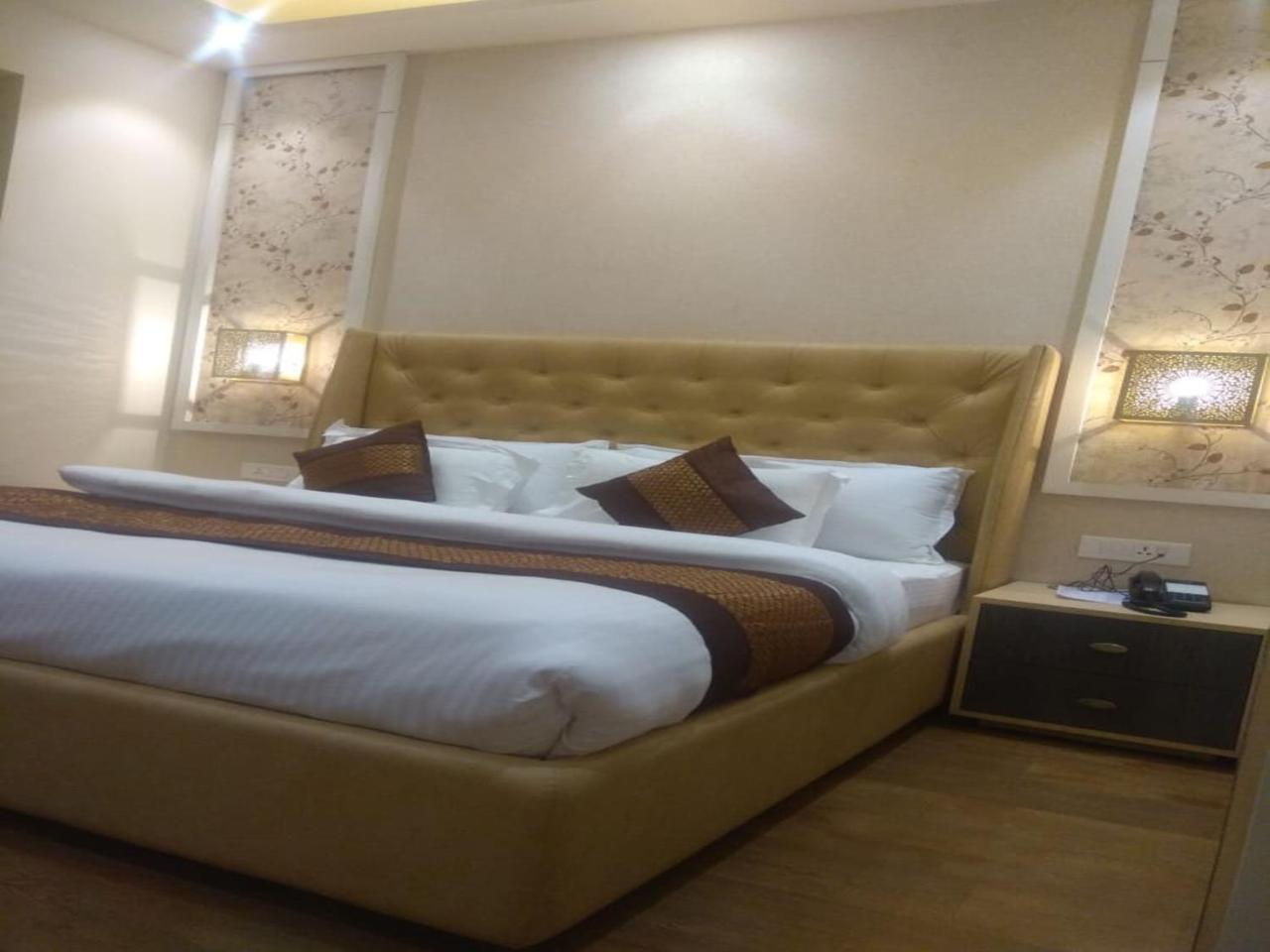 Csjs Inn By Krishna Group Of Hotels Amritsar Ngoại thất bức ảnh