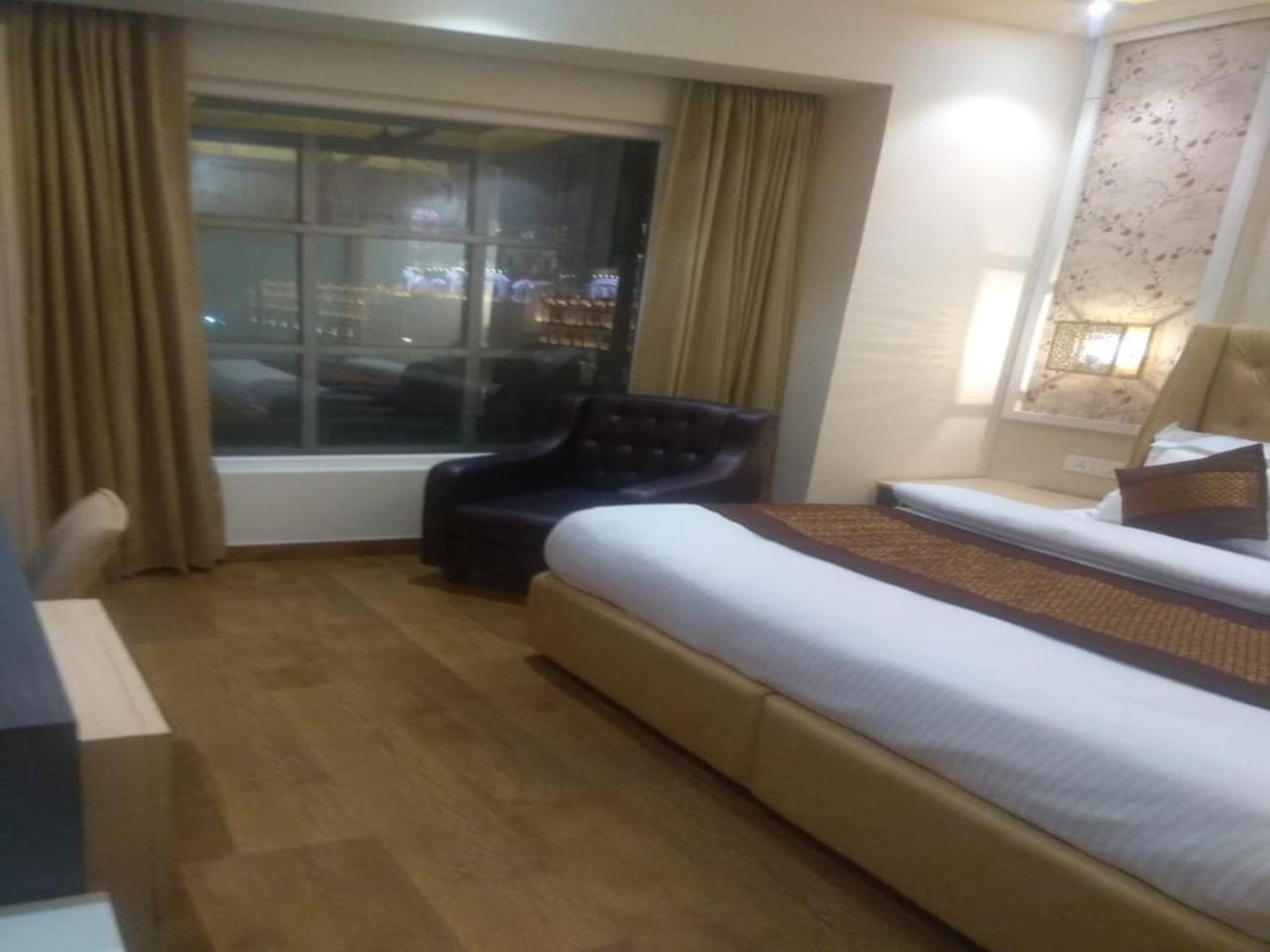 Csjs Inn By Krishna Group Of Hotels Amritsar Ngoại thất bức ảnh