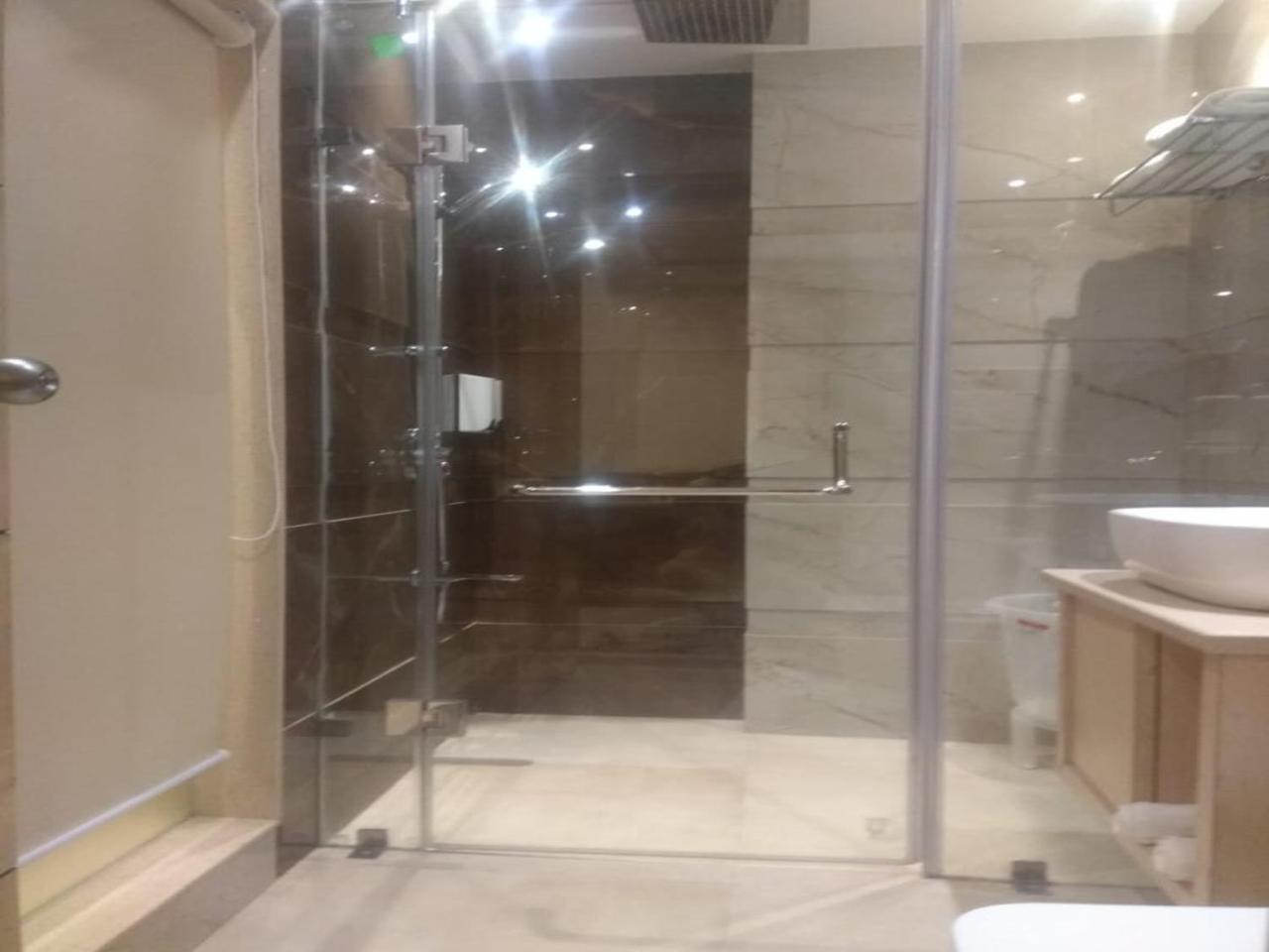 Csjs Inn By Krishna Group Of Hotels Amritsar Ngoại thất bức ảnh
